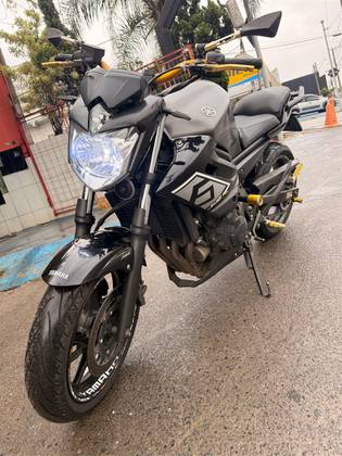 YAMAHA XJ6 N ABS YAMAHA XJ6 N ABS